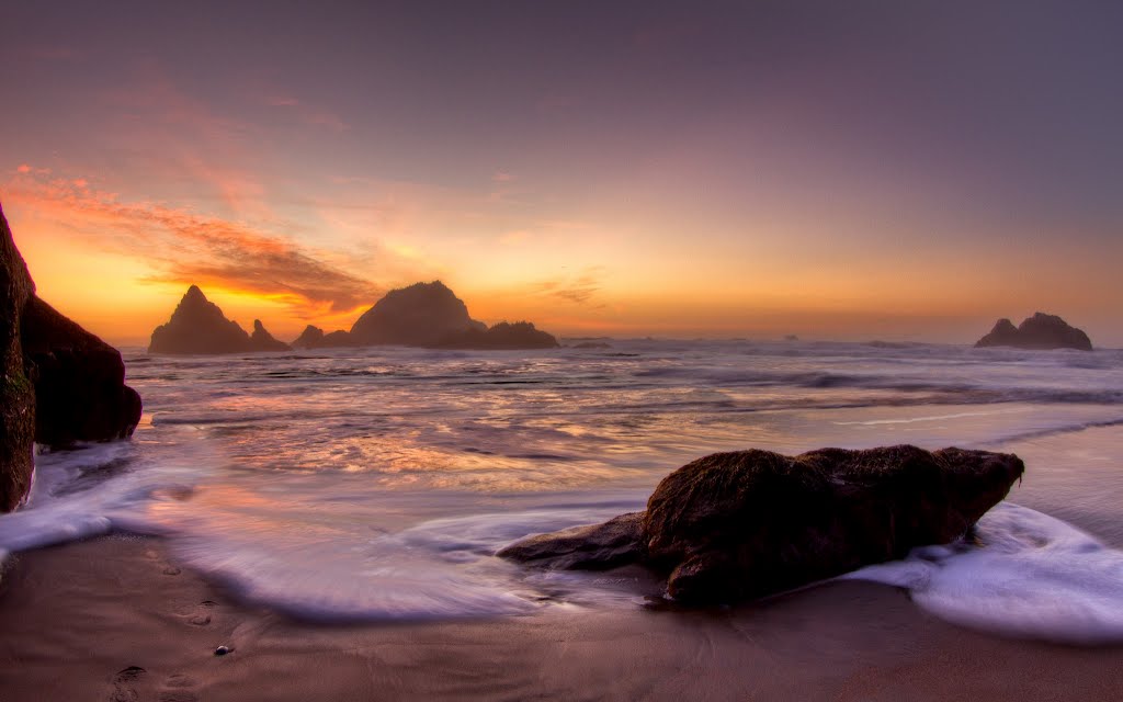 Sutro Baths Sunset © Toby Harriman all images Creative Commons Noncommercial by tobyharriman