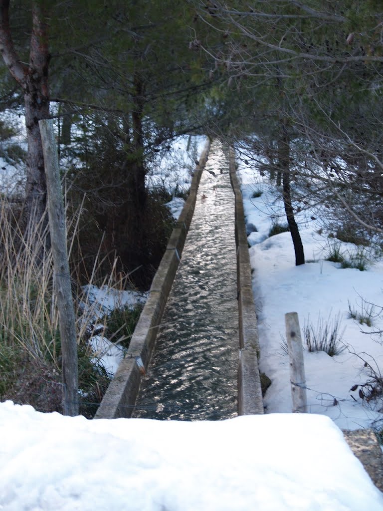 Calha d'agua by Gugabombinhas