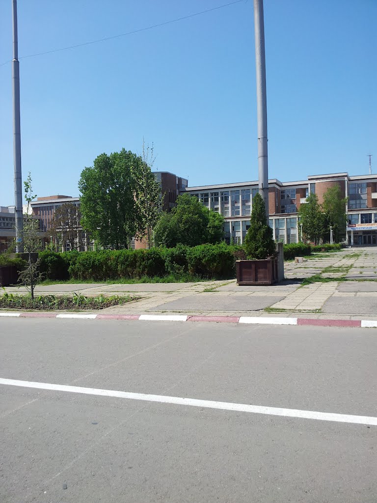 UNIVERSITATEA POLITEHNICA BUCURESTI by Vlad Claudiu Prutean…