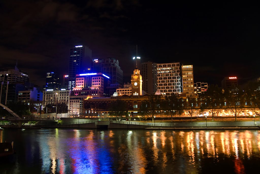 Southbank VIC 3006, Australia by Maksym Kozlenko