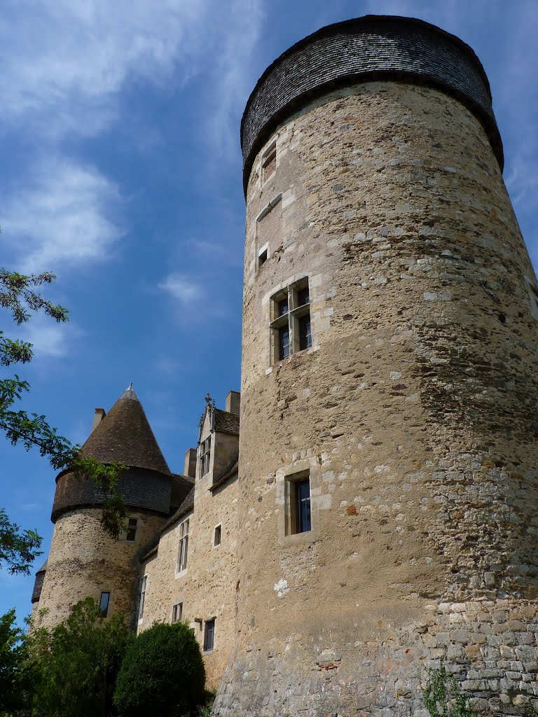 Château de Culan by Michel APFELD