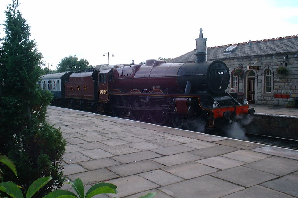 Steam Train "Leander" at Ramsbottom Station by Ramsbottom2004