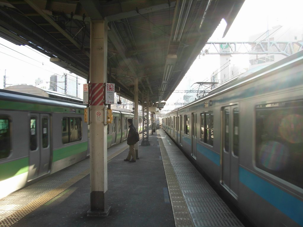 Kanda Station by taoy