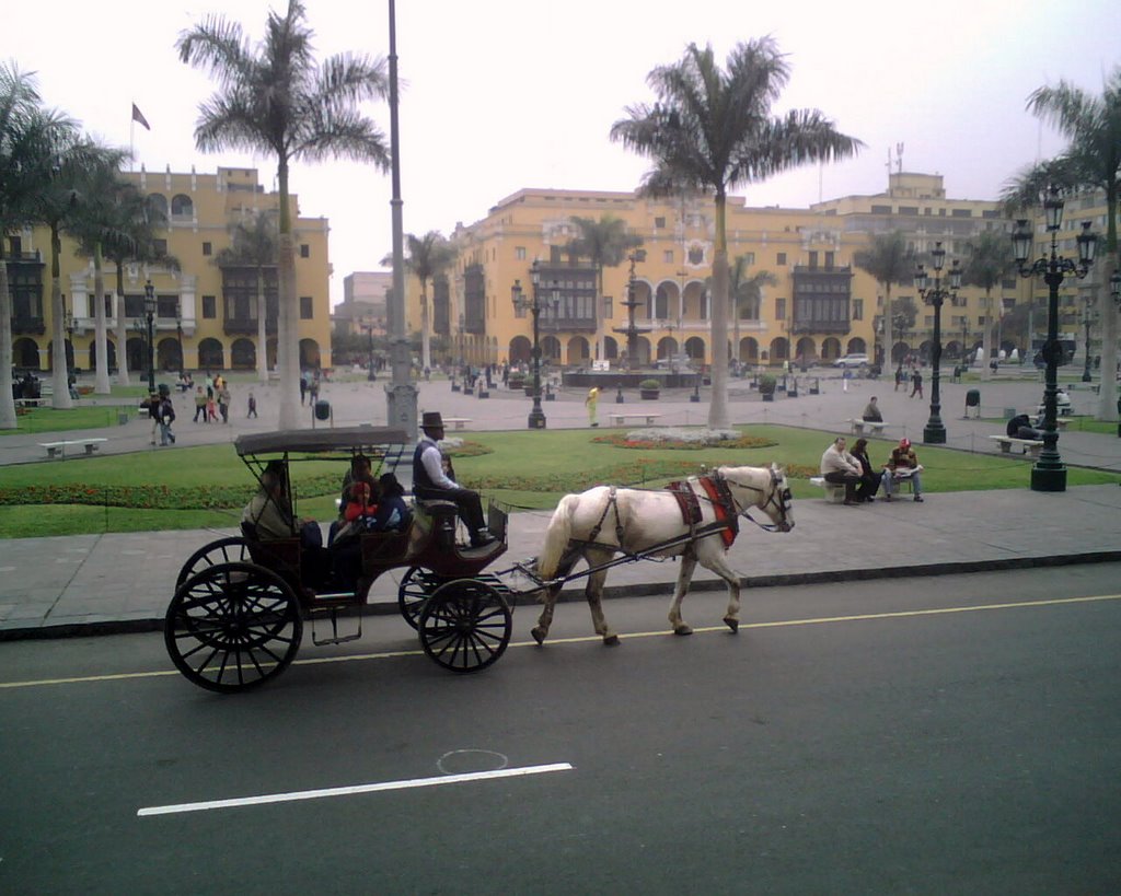 Plaza Mayor de Lima by Martín Guzmán Henríquez