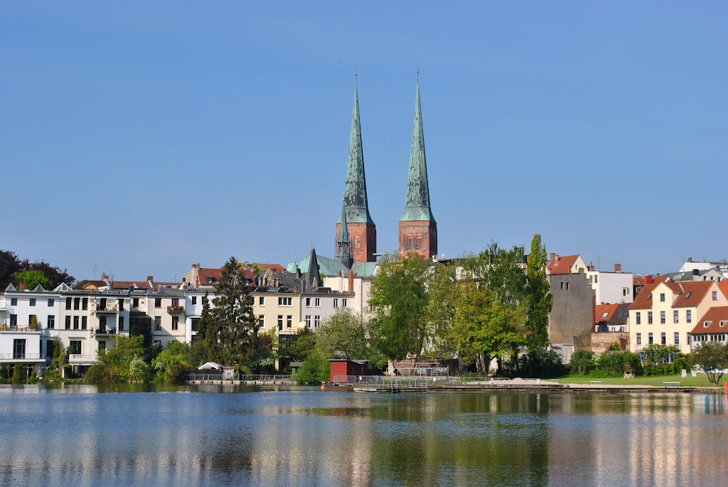 Krähenteich mit Blick auf den Dom by Reiner Immke