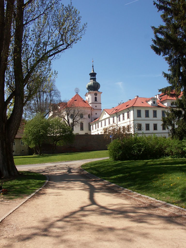 Břevnovský klášter-park by Kamil Kristen Brzák-THERESIAE RTM