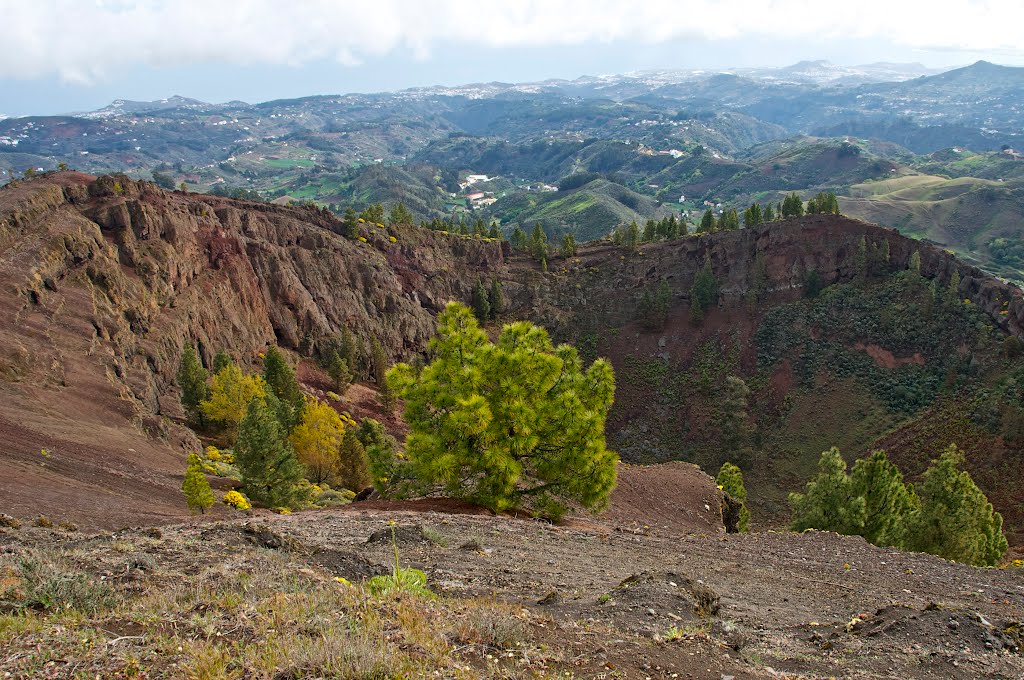 CALDERA DE LOS PINOS DE GALDAR by Rafael Peñate Navarr…