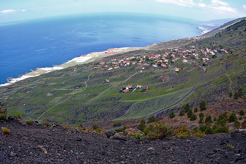 VISTAS (VOLCAN DE TENEGUIA) by JUANJO GONZALEZ