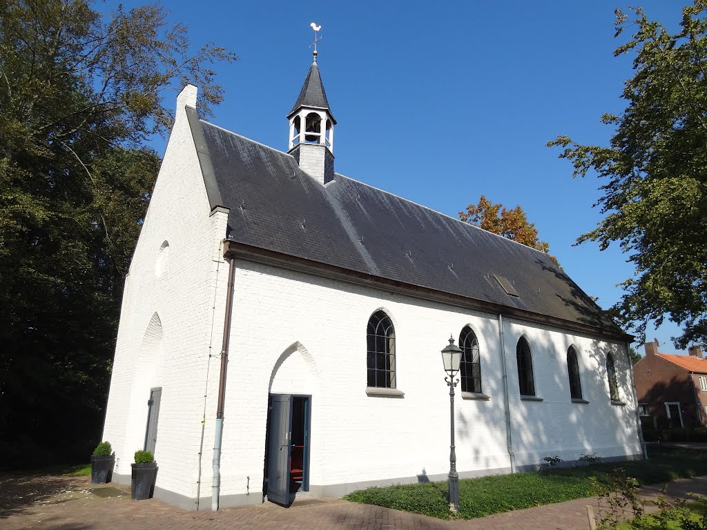 Kapel van Onze Lieve Vrouwe van de Zeven Smarten (Chapel of Our Lady of the Seven Dolours) by Willem Nabuurs