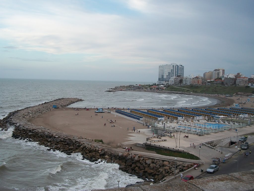 Playa Varese, Mar del Plata by Daniel Illuminati