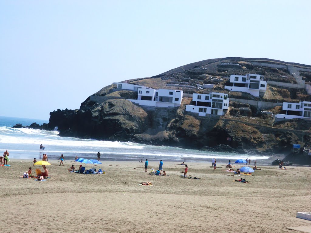 Balneario de Santa Maria I by Giancarlos Villalobo…