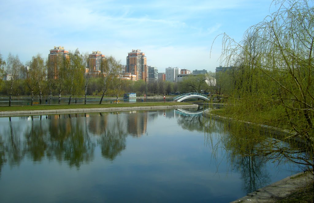 Levoberezhny District, Moscow, Russia by TRAPEZONDAL