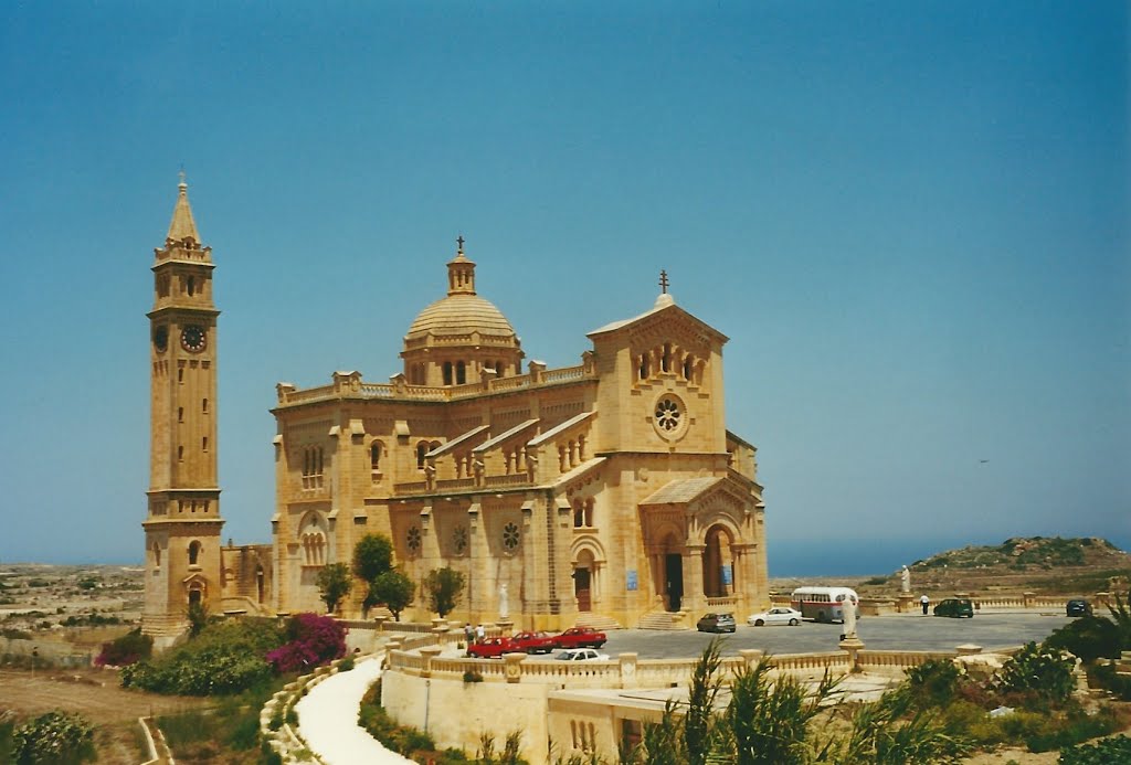 2001 Gozo by Drucker