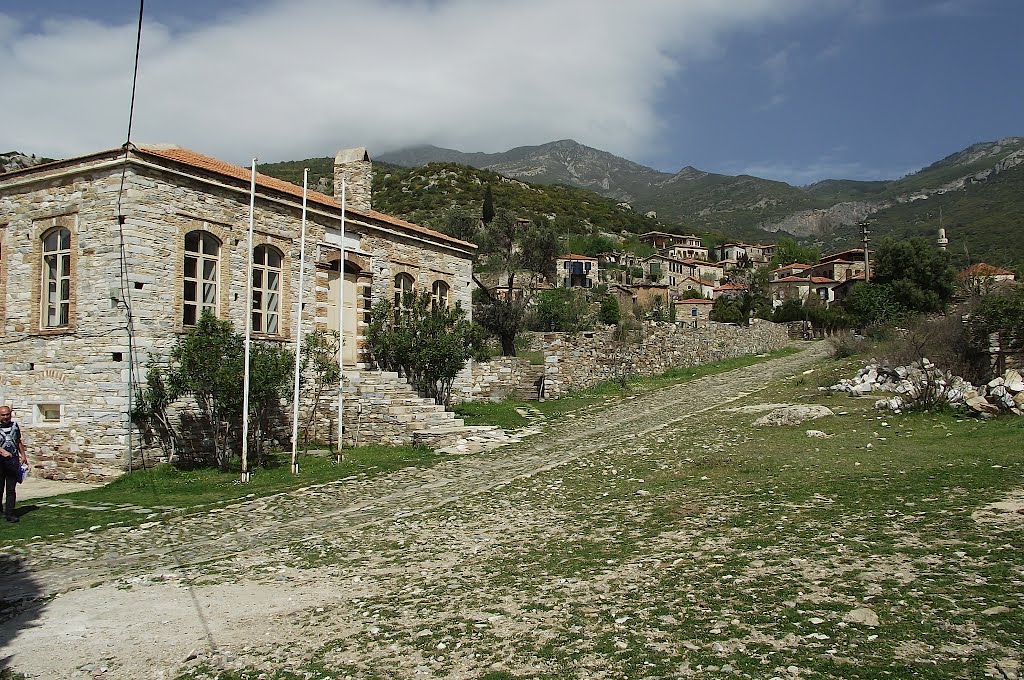 Eski Hastane (1890), sonra İlkokul,Karakol, günümüzde Milli Park Tanıtım Merkezi -Old Hospital, than School, Police Station and today an Information Center by Emel Yamanturk