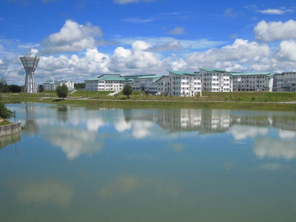 Unimas Lake & Hostel by antuskibang a.k.a ayoi