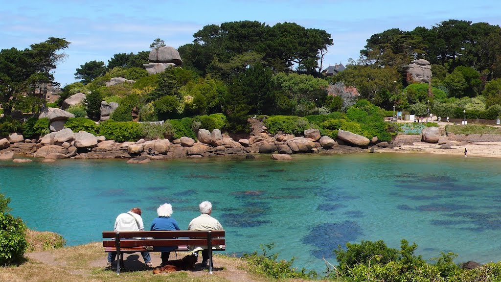 Saint-Guirec by Patrick Adam