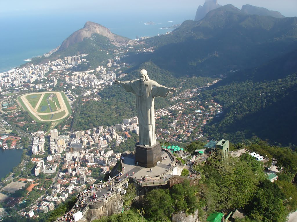 Cristo, visto do helicóptero! by Carlos Vieira