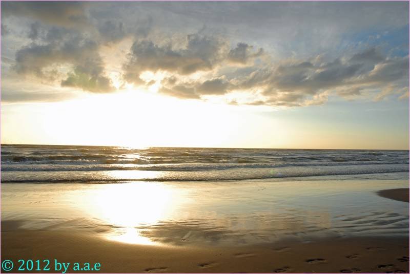 Egmond aan Zee, Strand by Armin Engst