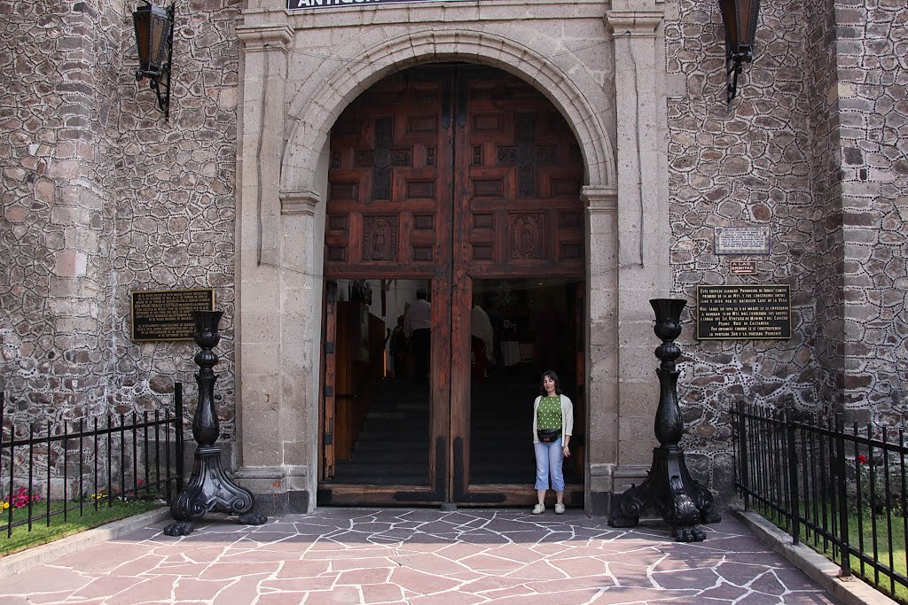 Iglesia de Indios by Alberto Azparren