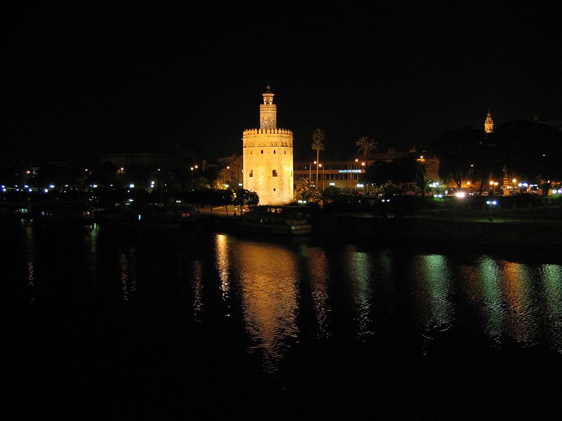 Torre del Oro by marathoniano