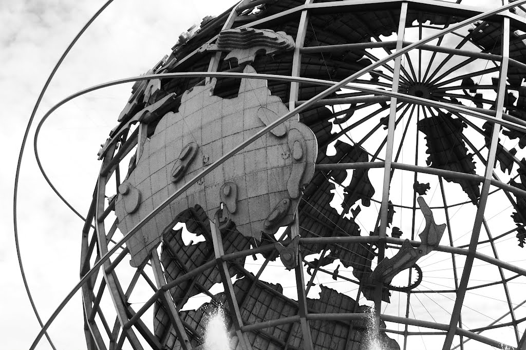 Australia & New Zealand - The Unisphere - Flushing Meadows Queens, NY by Dominick Kosciuk