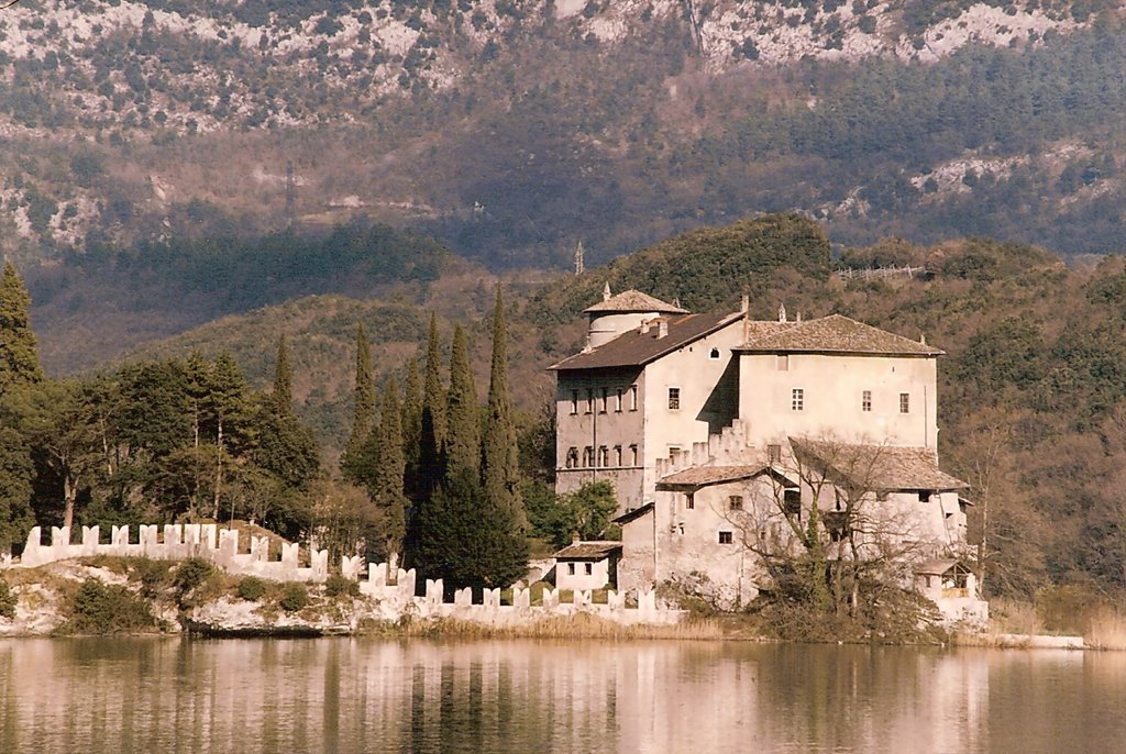 Castel Toblino by Carmelo Giovanazzi