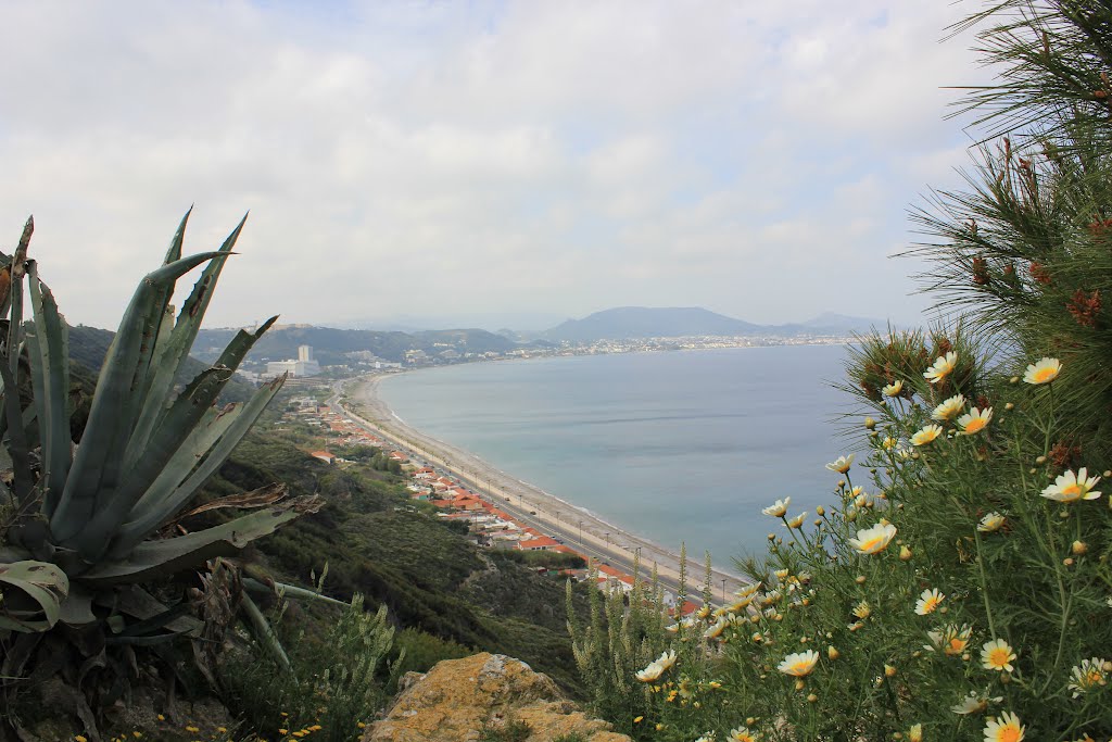 Vista "Mar Egeo" desde la isla de Rodas by lmontero