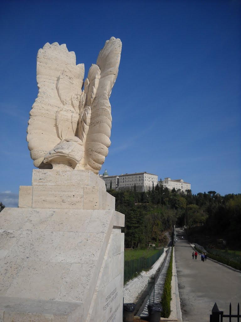 Montecassino, ingresso Cimitero Militare Polacco, Italia by ulaccotu