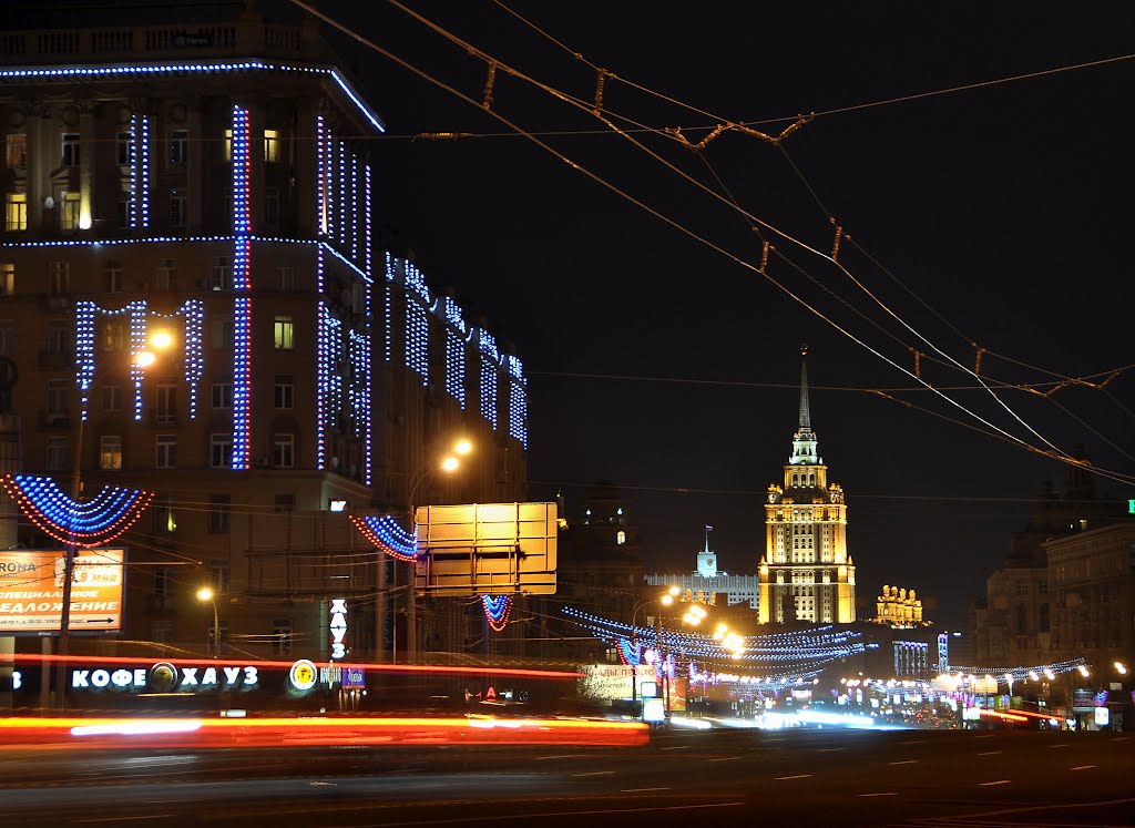 Kutuzovsky avenue at night by IPAAT