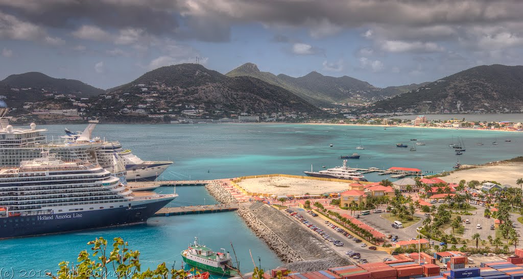 Philipsburg harbour by Phil Comeau