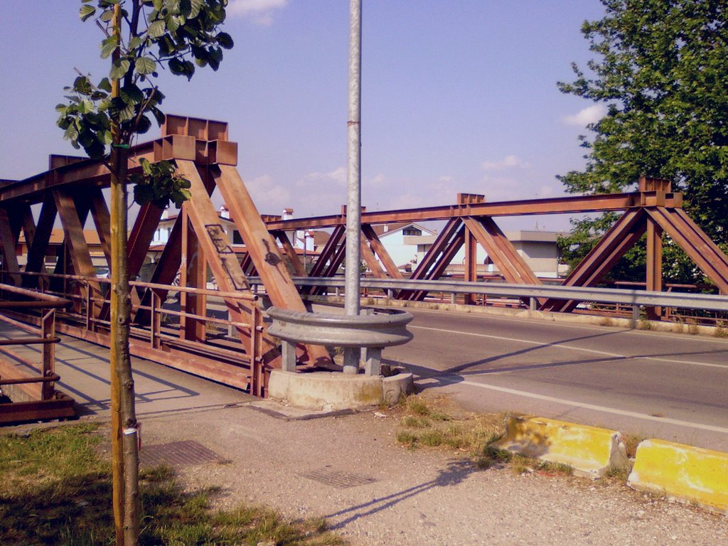 Red bridge on Tione river by Dabikun