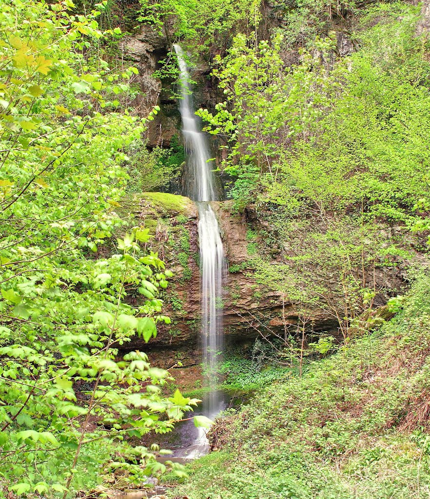 Beure : la cascade du ru d'Arguel by JGS25