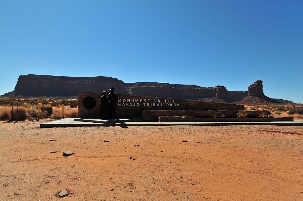 Oljato-Monument Valley, AZ 84536, USA by Machmut Mofidi