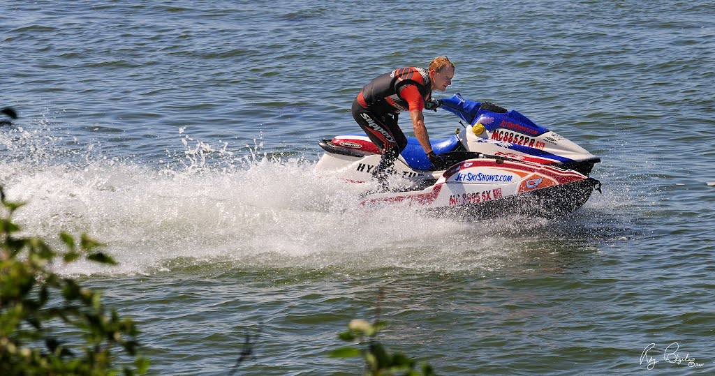 Oswego Harborfest two skis by TyphoonTommy