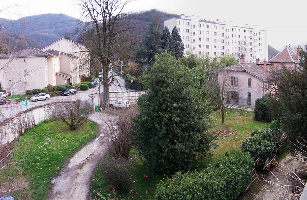 Au 3 Rue de la Gare et rues alentours, Gières by lilian-alizert