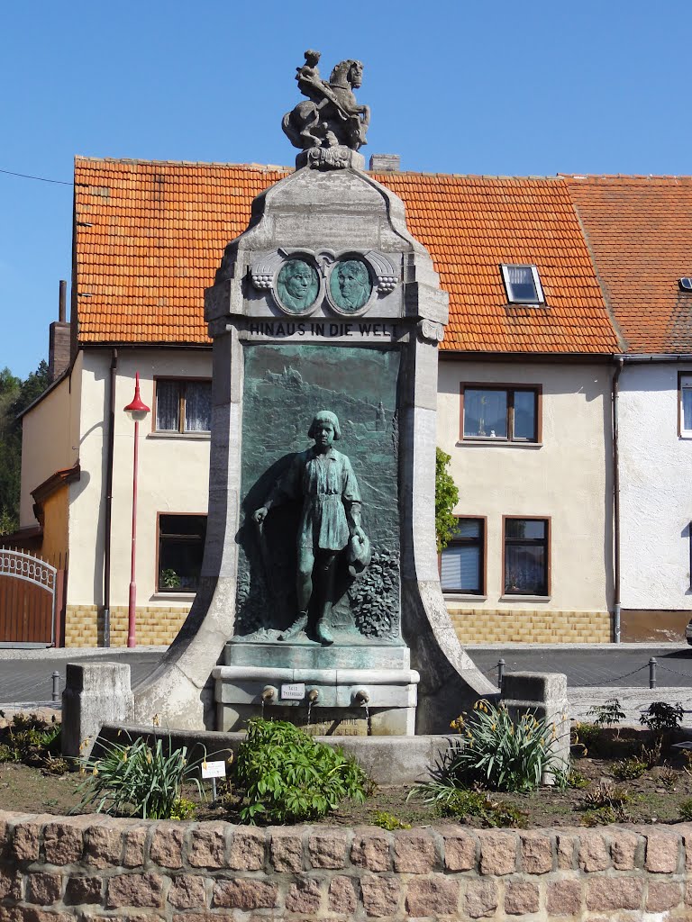 Lutherbrunnen von 1913 in Mansfeld by Fotomeister