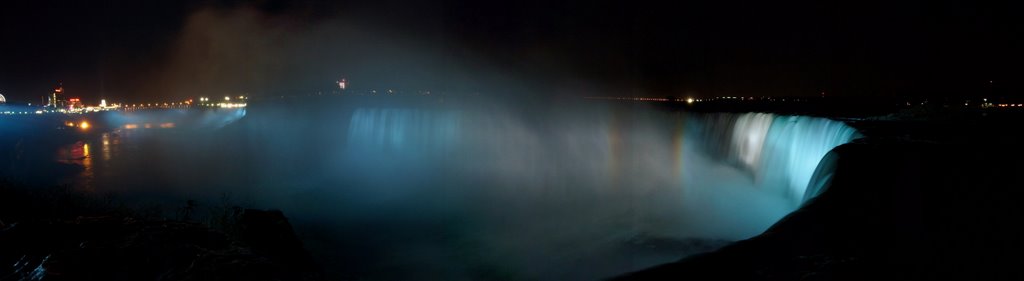 Cataratas de noche by Guillermo & Estibali…