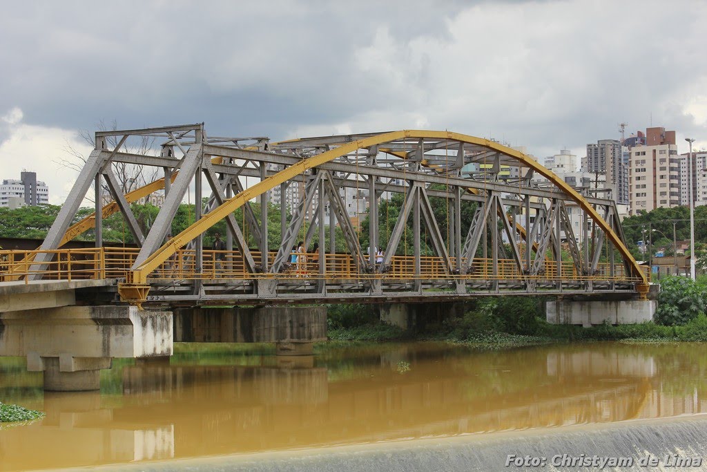 Ponte de Ferro by Christyam de Lima