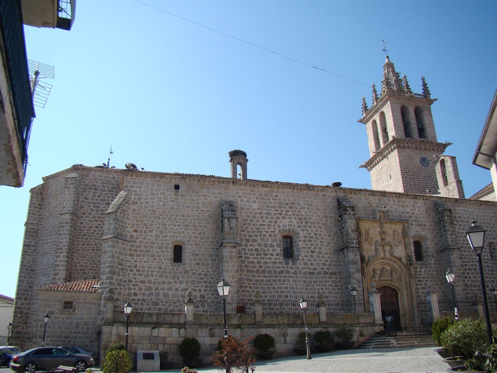 Colmenar Viejo - Basílica de la Asunción de Nuestra Señora (001) by Antonio J. Vélez Q.