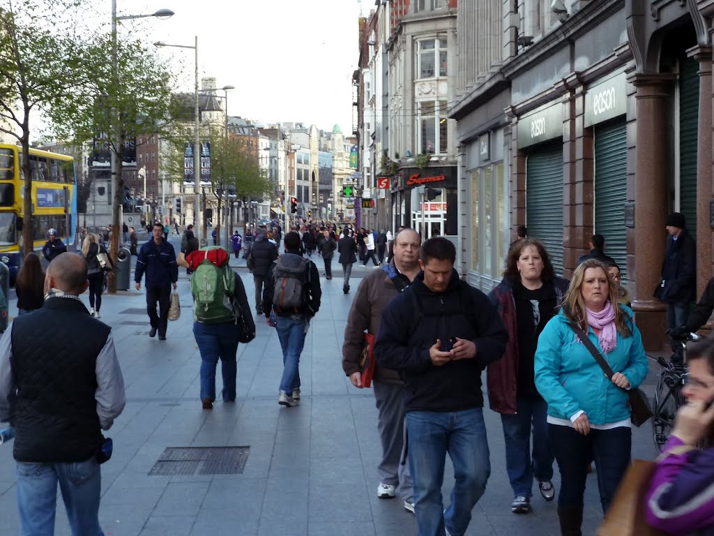 Die O'Connell Street in Dublin by Ralf Houven