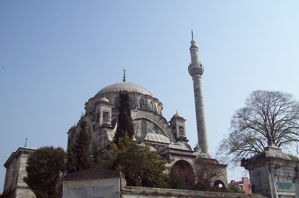 Ayazma Cami, Üsküdar by cenan t