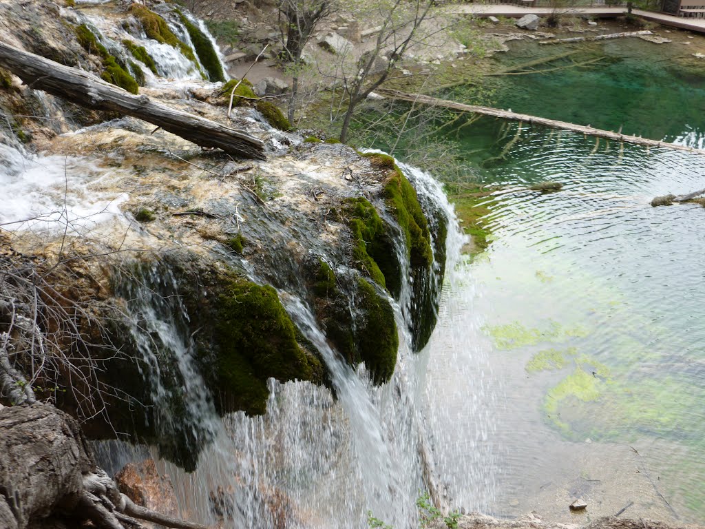 Hanging Lake above the waterfall by Chris Heaton