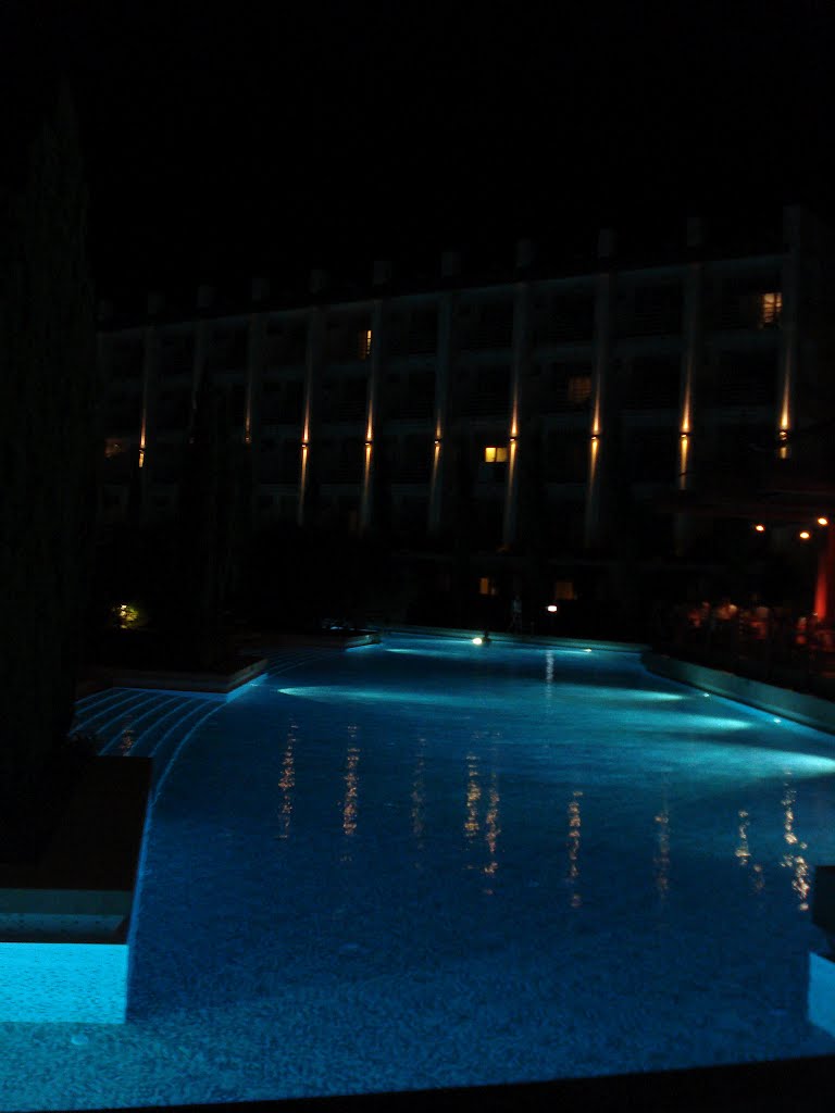 Une nuit de juillet au Gloria Serenity Resort by SocoA