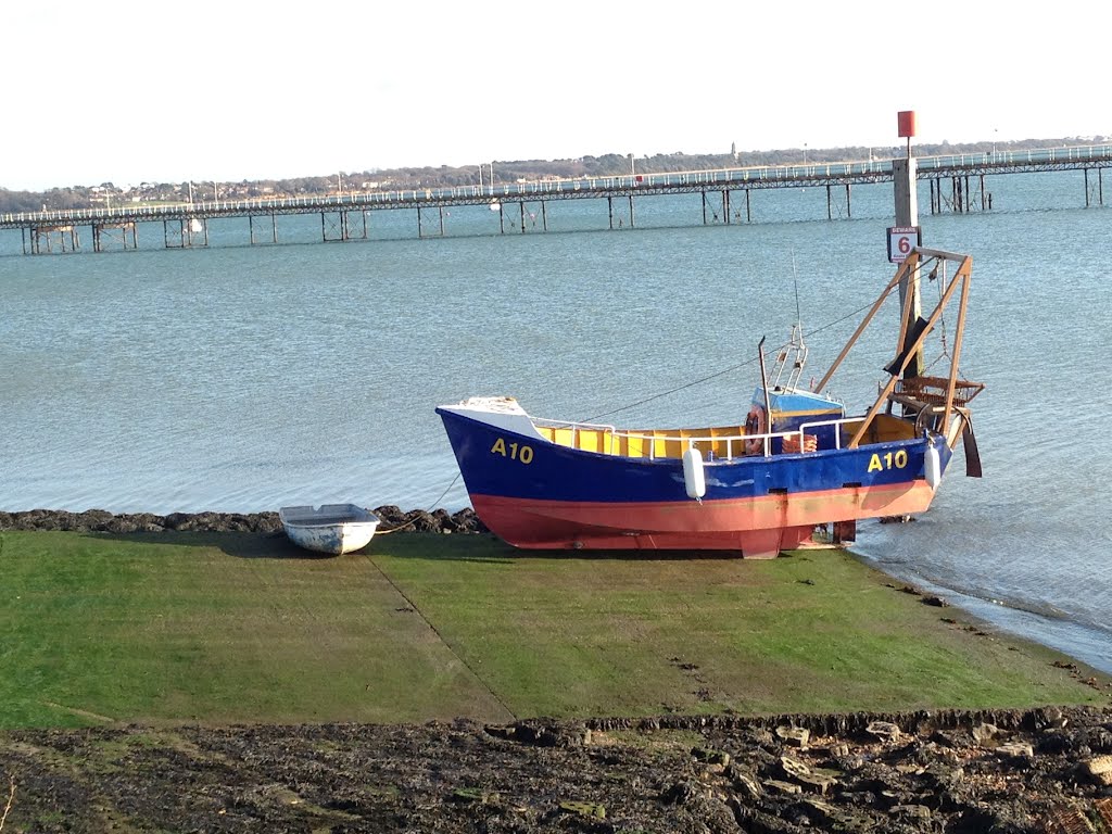 Fishing boat by livpearce24