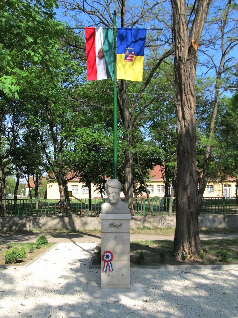 201205010916 Halásztelek, Kisiskola tér by Harmadik