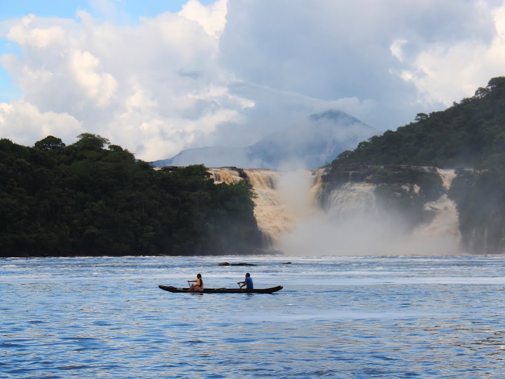 Canaima Falls Canoe by Rob Gosse