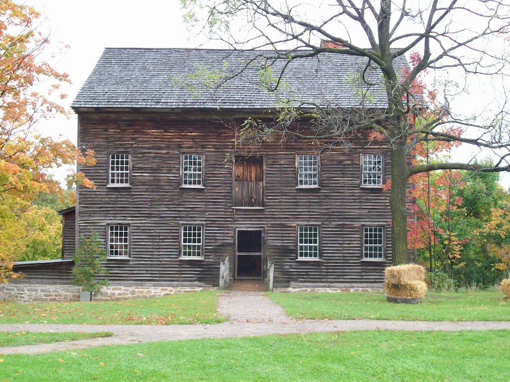 Jordan, Lincoln, ON, Canada by Charles Wieland