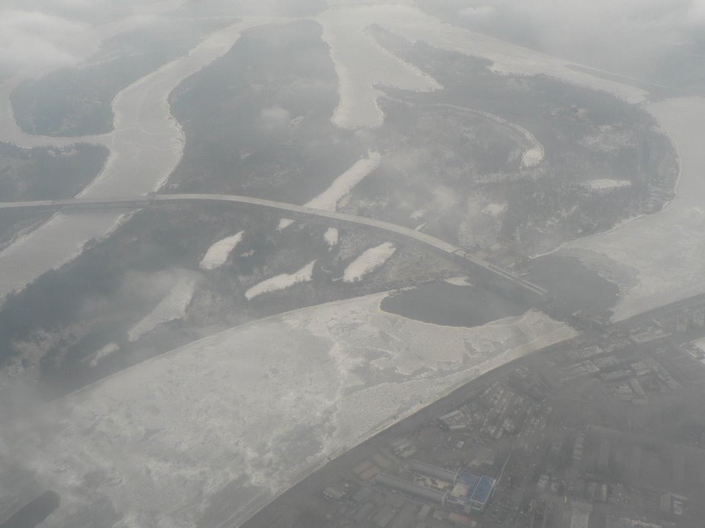 Podiskiy bridge is under construction by Dmitriy Tkachenko