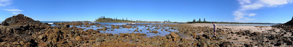 Sandon River, NSW by Greg Staader