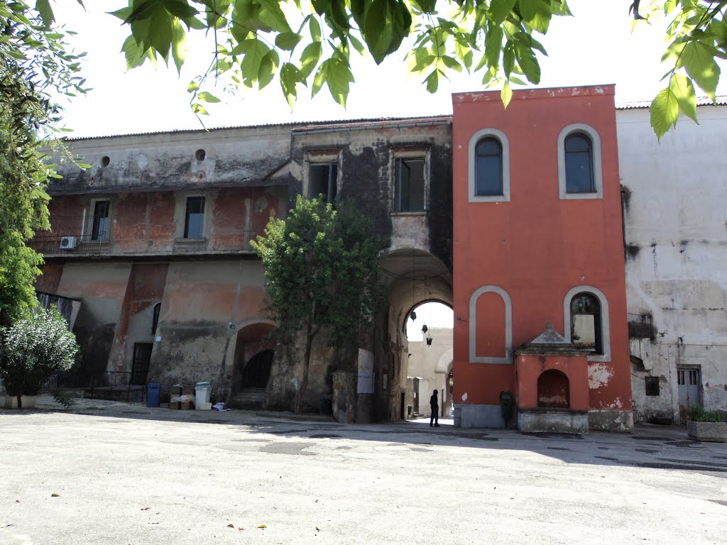 Castello dei Conti di Acerra by Geo S